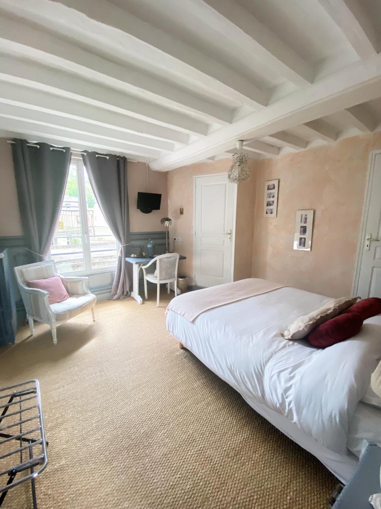 Chambres D'Hotes La Villa Alienor Les Andelys Εξωτερικό φωτογραφία